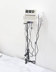 Máy đo tim thai và cơn gò tử cung