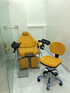bàn khám sản phụ khoa