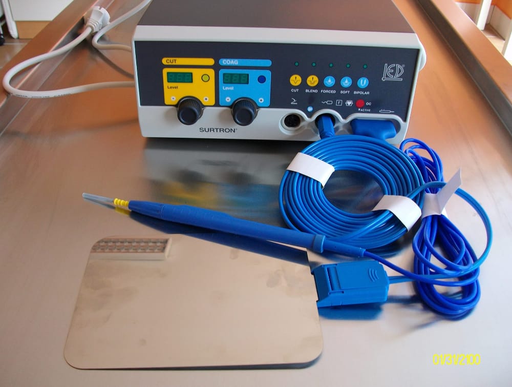 Máy cắt đốt cao tần Surtron120
