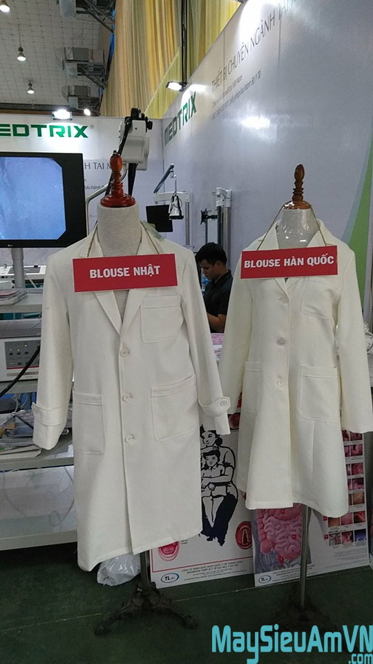 Áo blouse trắng bác sĩ